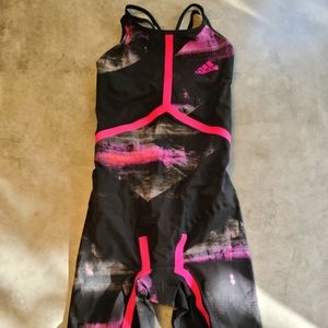 NWT Adidas Womens Closed Back Techsuit/Kneeskin, Size 24